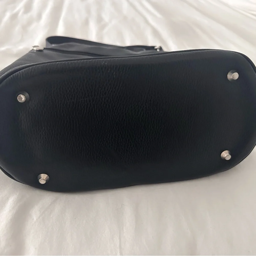 Levenger Black Leather Messenger Bag